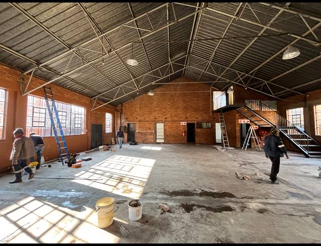619M² WAREHOUSE TO LET IN EASTLEIGH
